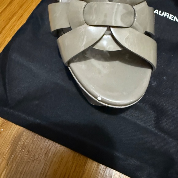 YSL - SAINT LAURENT Women's Tribute Platform Sandals - Picture 4 of 12